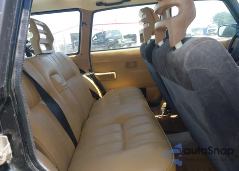 1992 Volvo 240 from USA, damaged, VIN YV1AW8807N1918524